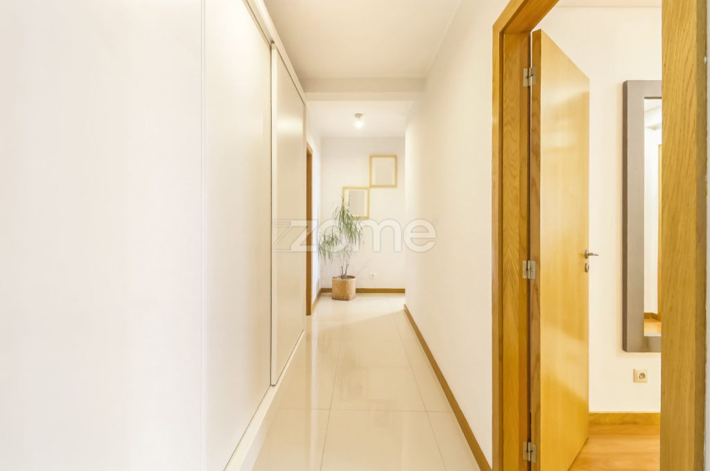 Apartamento T2+1, Águas Santas